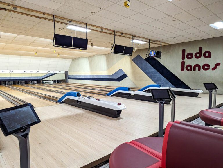 Where to Go Candlepin Bowling in New Hampshire (2024) 12 Great Spots